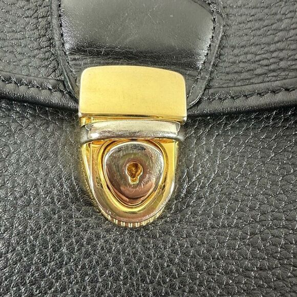 Vintage Dooney & Bourke Pebbled Leather Push Lock Shoulder Bag Classic Black - Picture 8 of 14